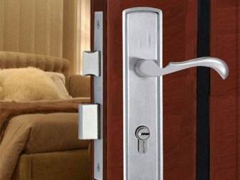 社区安全守护者 全方位门锁服务指南